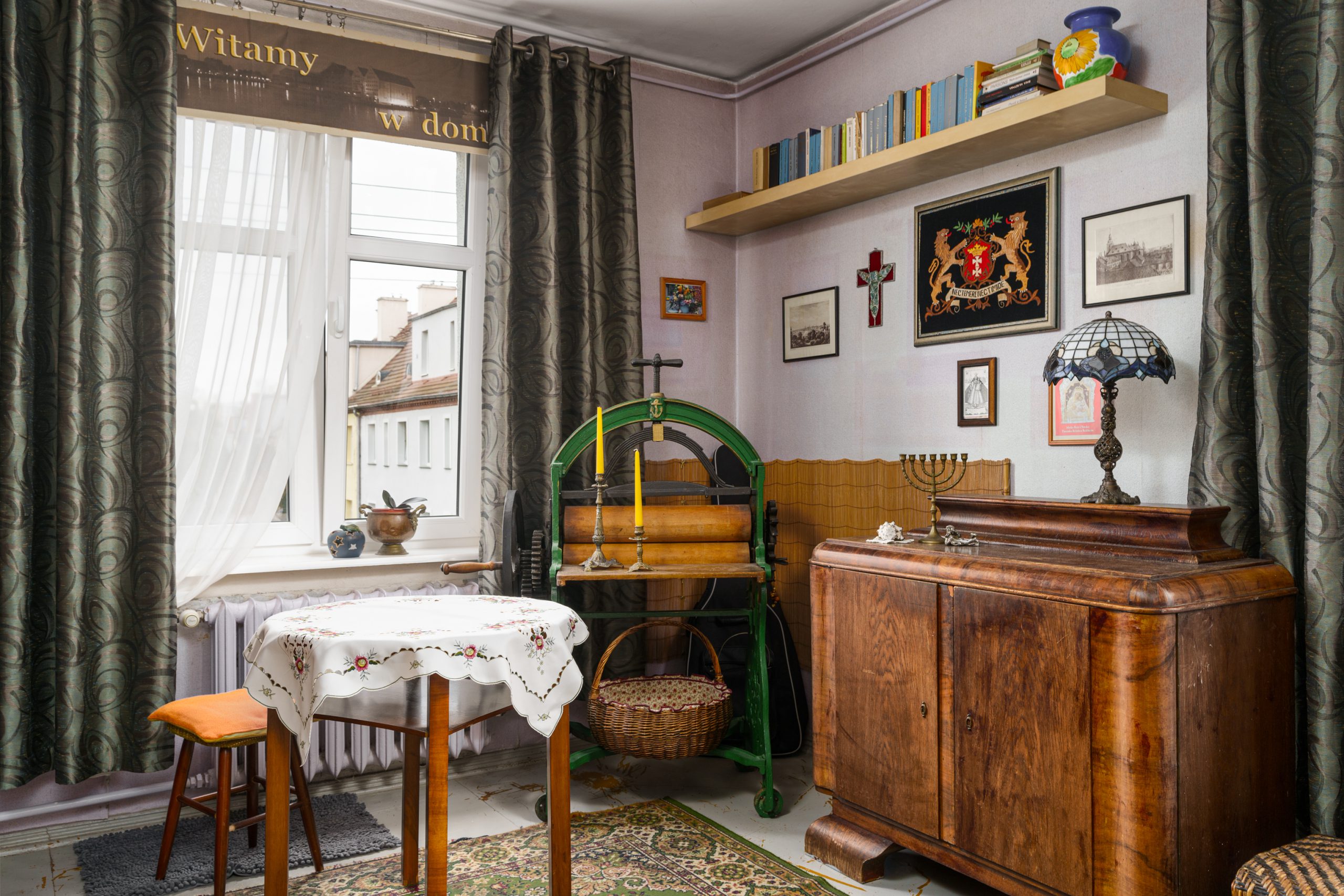 1713294329_c62c3191b2e84738ca932ae5d1329425181818bb