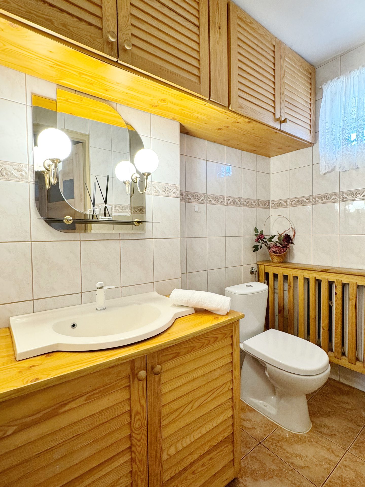 1721742973_0b6164a53ba3f6705b6d90d1af568c7fbe175a09