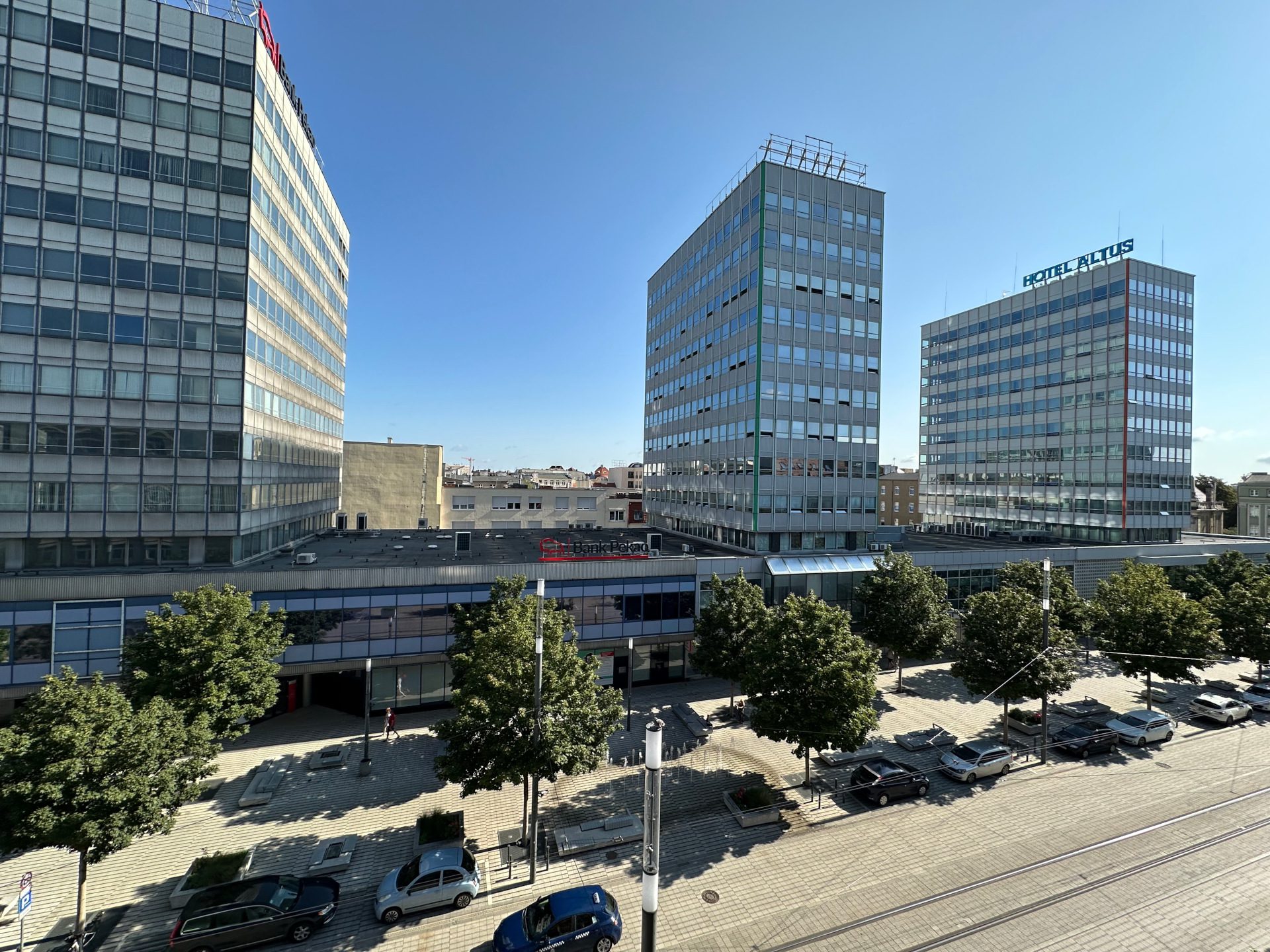 1724786028_6c03a9e547b1567ea8f1da1a218c82d9fb7f8044