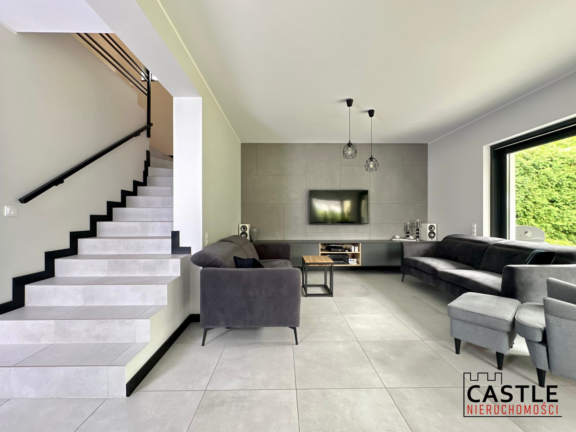 1754150492_2b5d1684c642d2653113e566deeba4b7e6410d3e