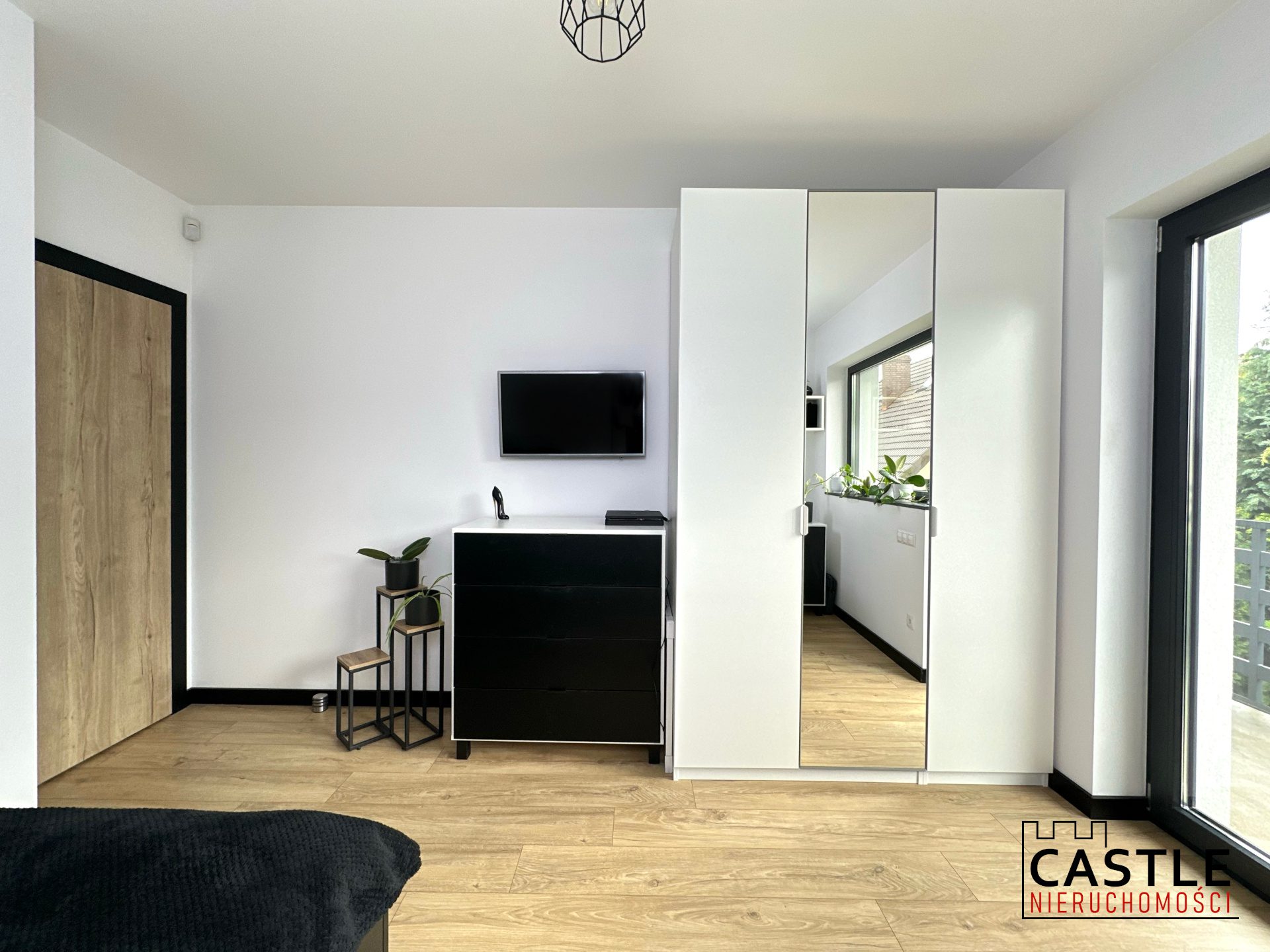 1754150492_5815e7a7f0db01484c5ea038673b3f9a9600e8fb