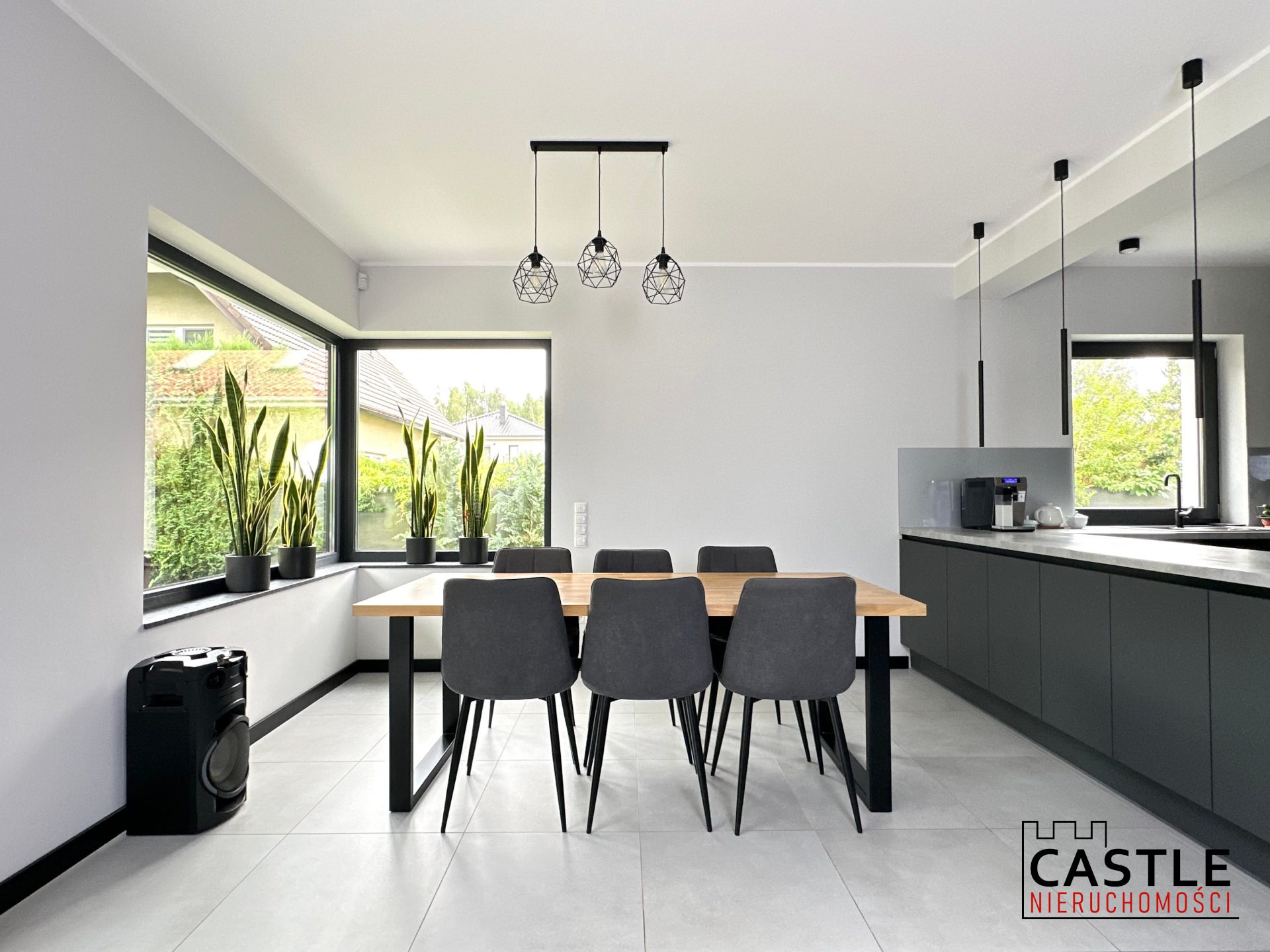 1754150492_c43a2b912afea9d2da75654e7e17458db571c0b6